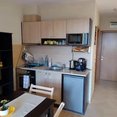 студио пацо и нина в Aspenvalley Apartament *